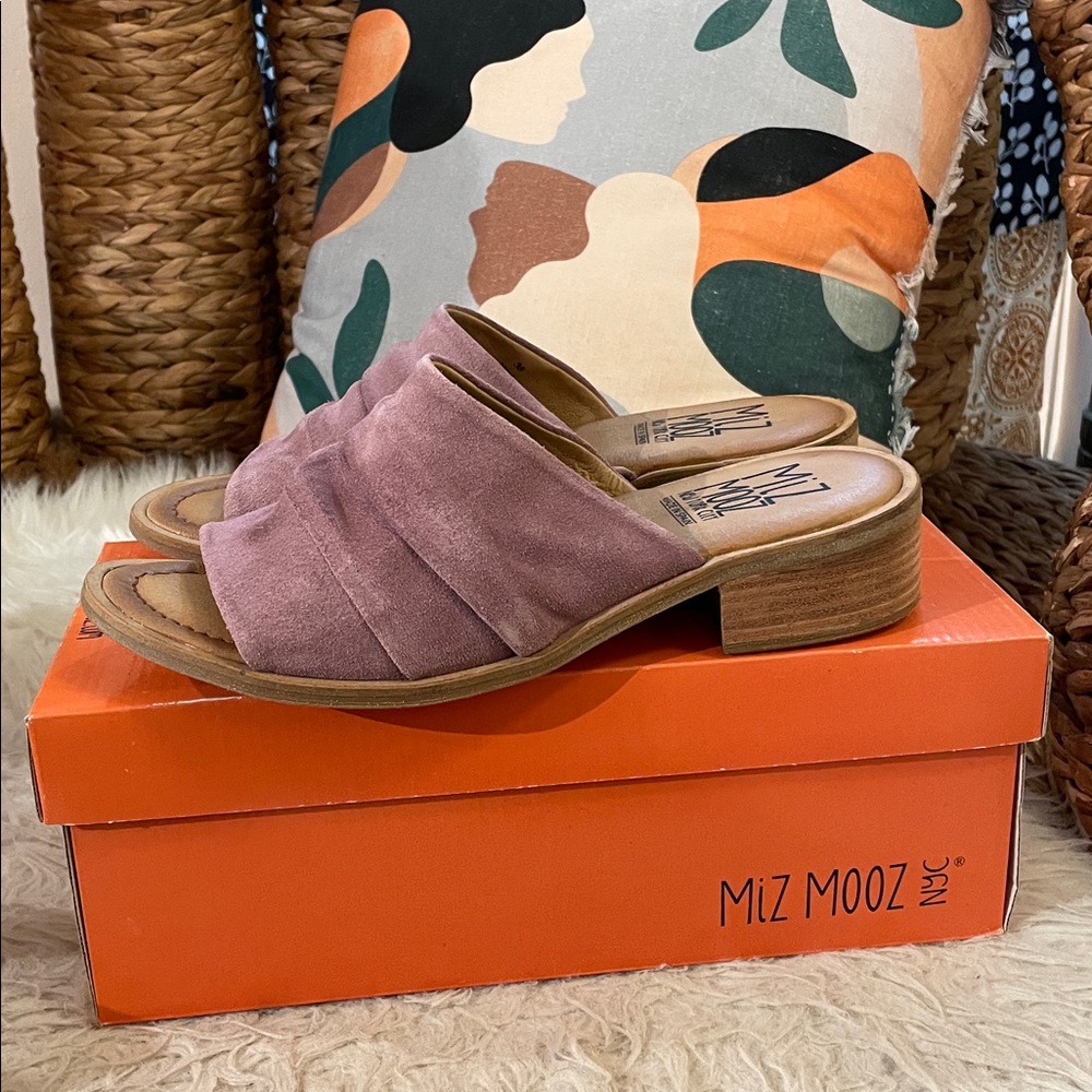 NWT - Miz Mooz Mali Slide in Lavender Suede, Size 40